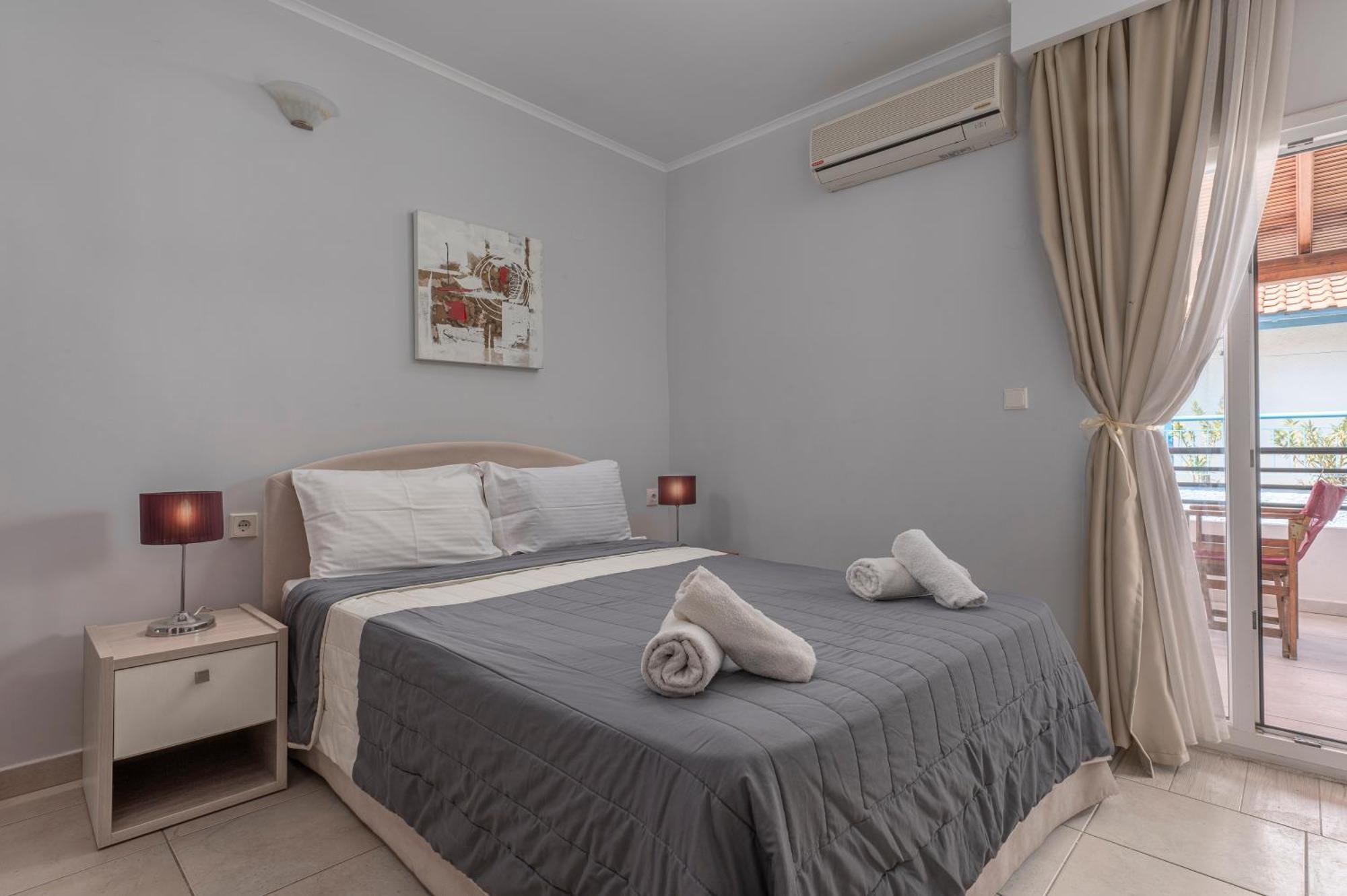 Adonis Hotel Pefkochori Quarto foto