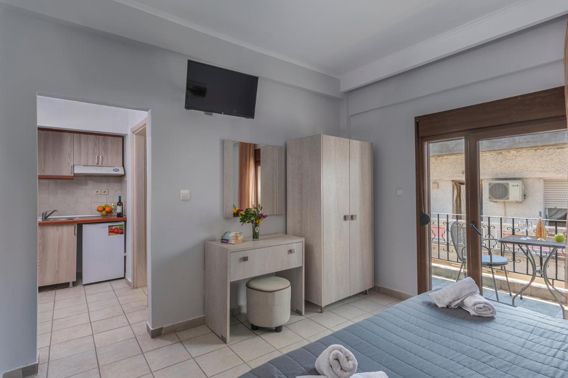 Adonis Hotel Pefkochori Quarto foto